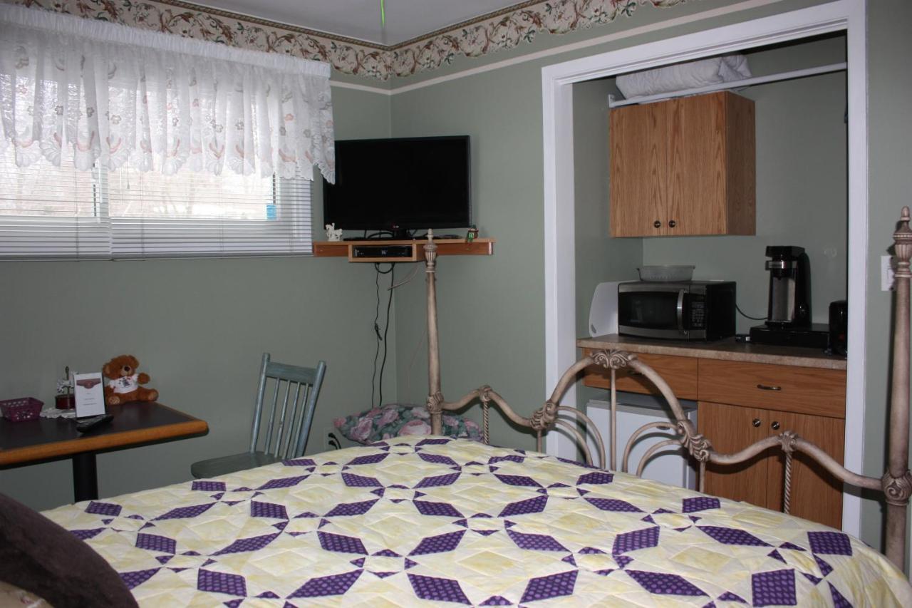 Carrousel Bed & Breakfast Cayuga Zimmer foto